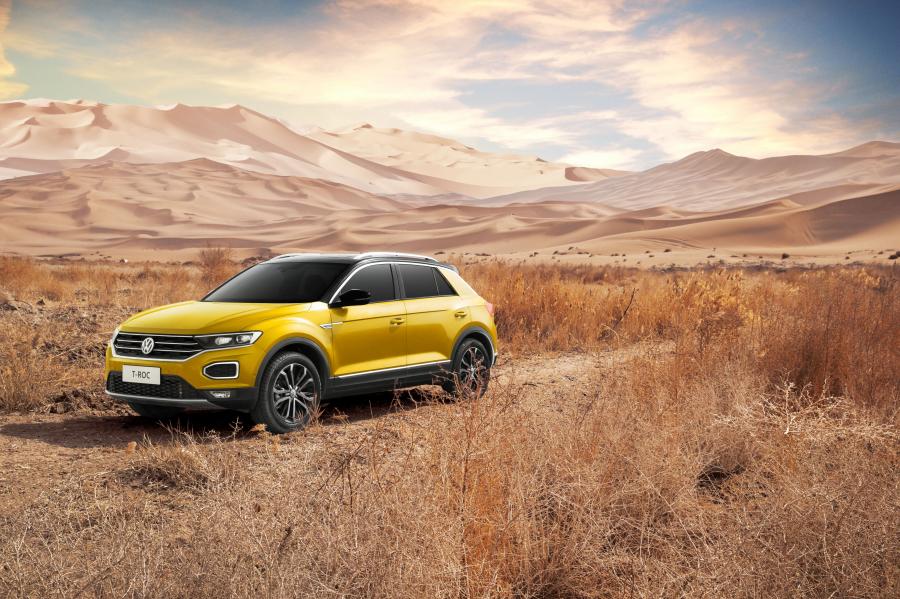  Volkswagen T-Roc 4Motion 2018 года  (CN) (фото 10 из 24)